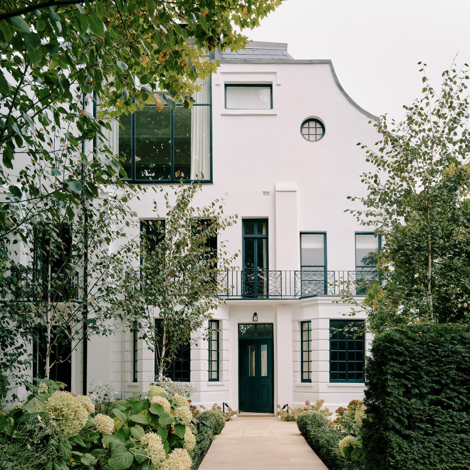 A magnificent former artist's house in west London harmonised with colour and texture by Anna Haines