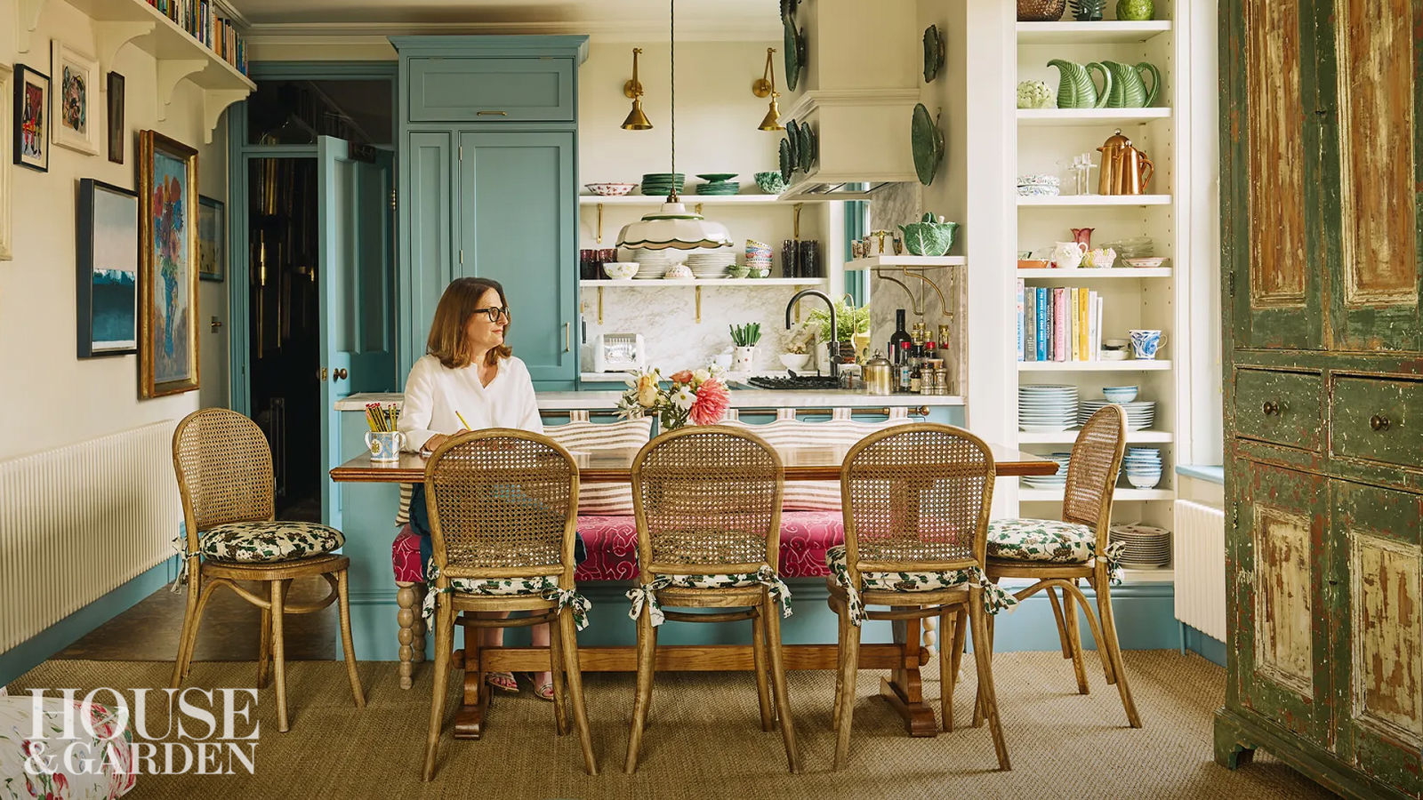 Inside a Thameside London apartment inspired by the English countryside