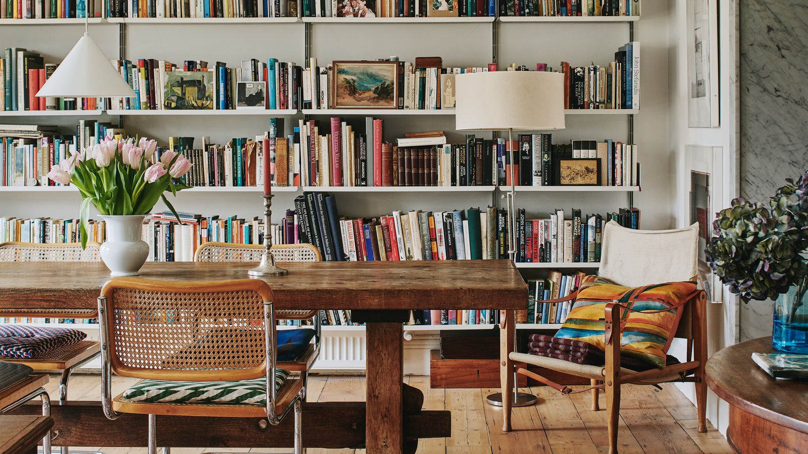 The enduring chicness of the ‘too many books’ aesthetic