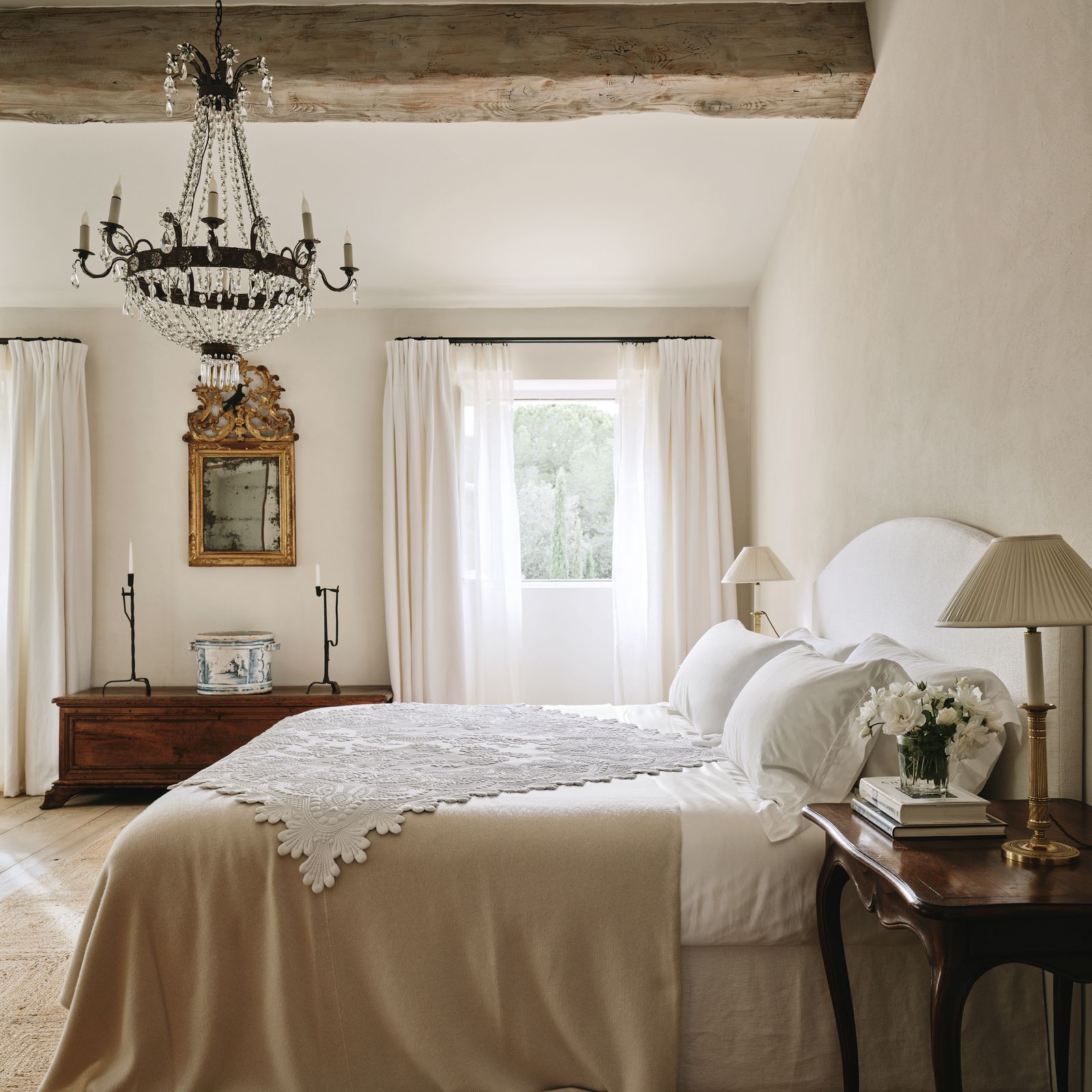 Why chandeliers are such a divisive lighting feature