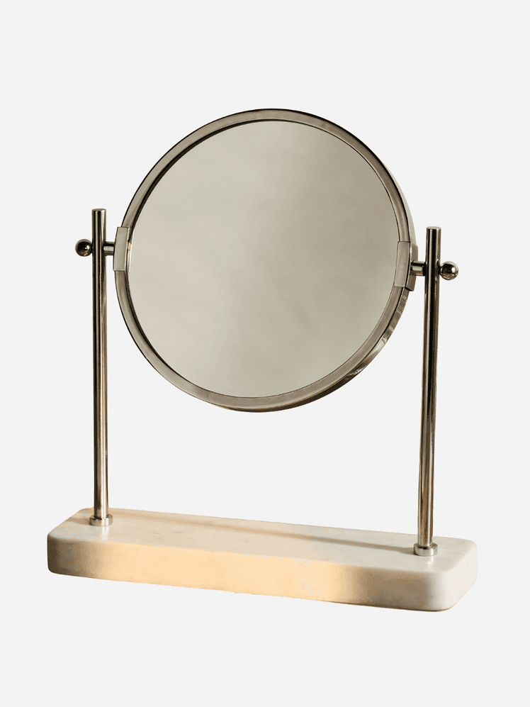 Image may contain Mirror Bathroom Indoors Room and Shower Faucet